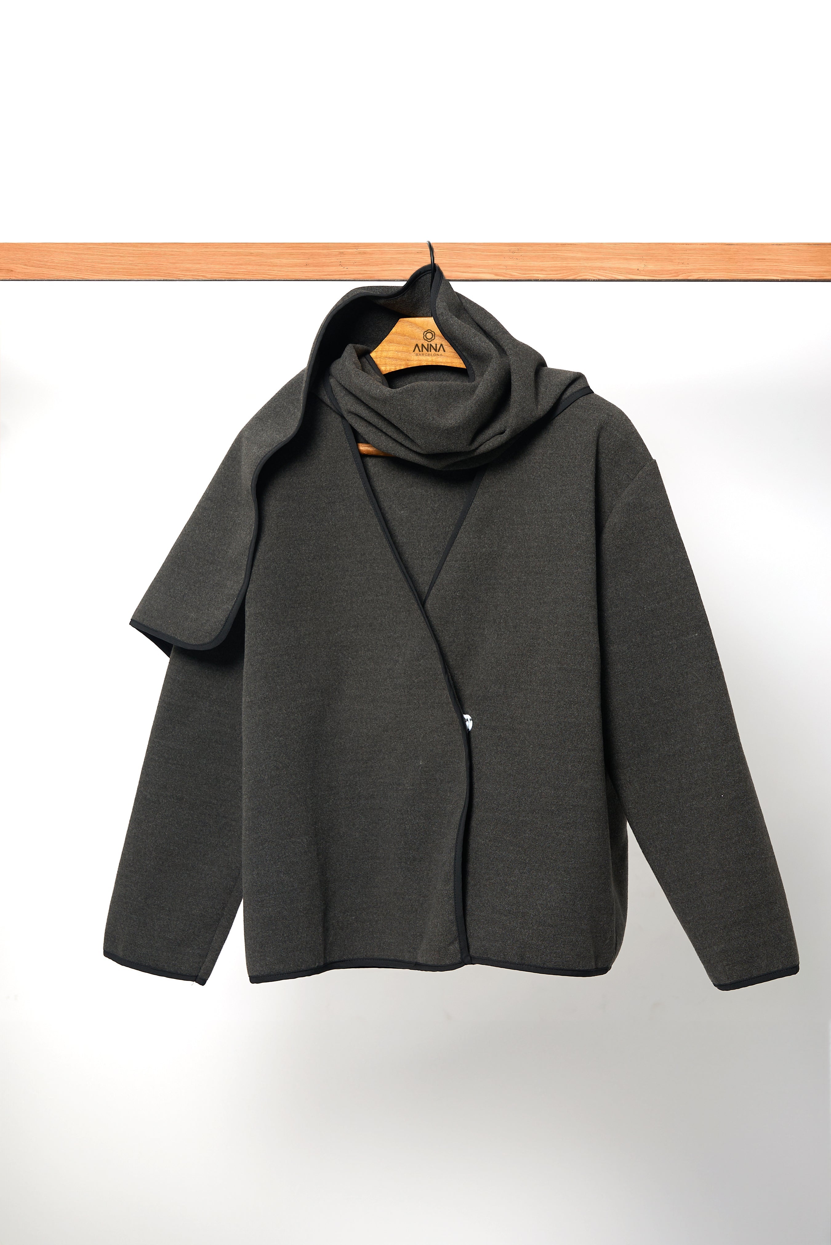 Avelora Korte Damesmantel met Sjaal – Franse Elegantie & Tijdloze Stijl