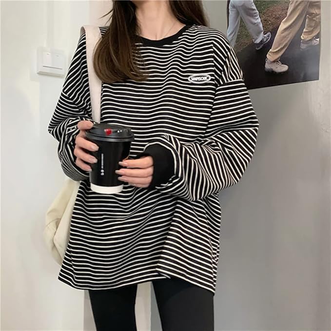 Averi Gestreepte Trui – Tijdloze Stijl met Ontspannen Elegantie