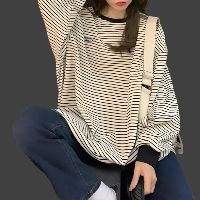 Averi Gestreepte Trui – Tijdloze Stijl met Ontspannen Elegantie