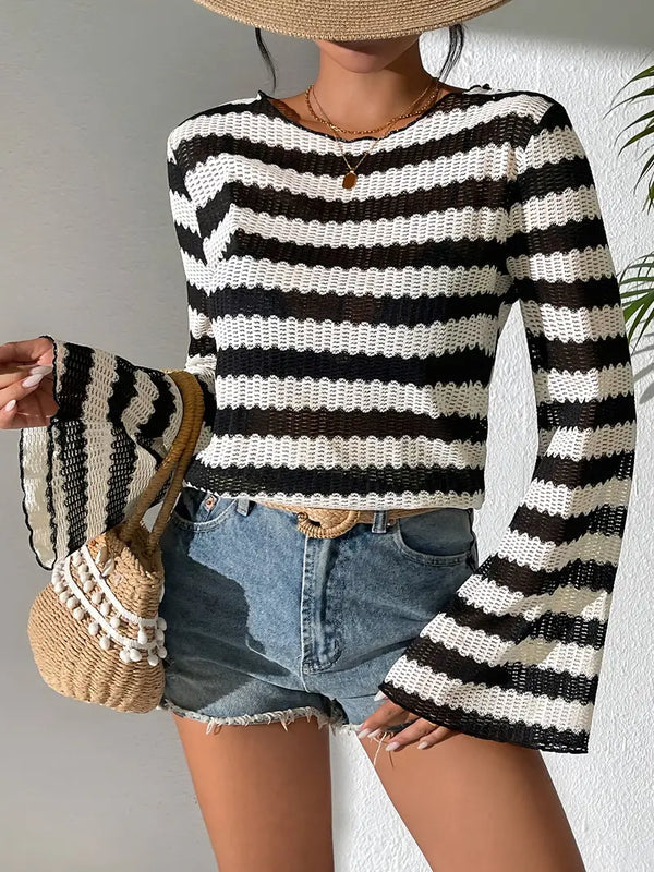 Olivienne – Gestreepte Top met Elegante Klokmouwen