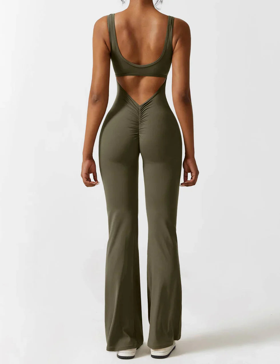 Elenaya – Flared shaping jumpsuit met diepe V-rug