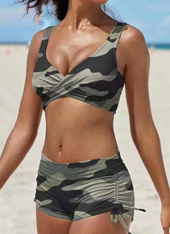 Zafira - Camouflage Bikini Set met Hoge Taille Shorts – Stoer, Vrouwelijk en Comfortabel voor Zomerplezier