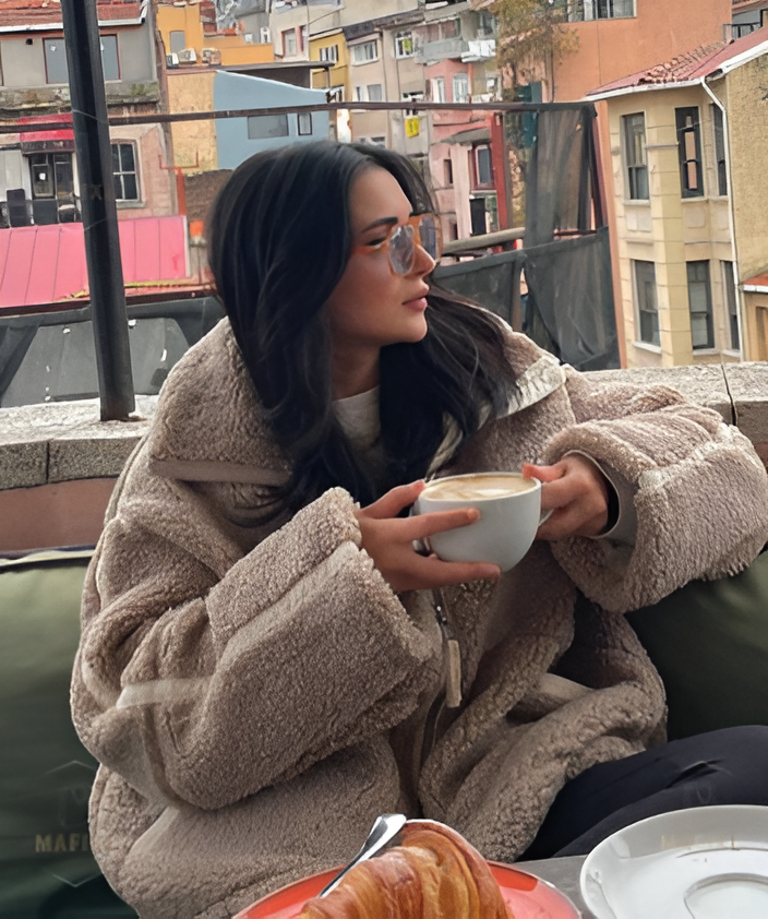 Elayne Wool-Blend Teddy Coat – Tijdloze Luxe voor de Koude Dagen