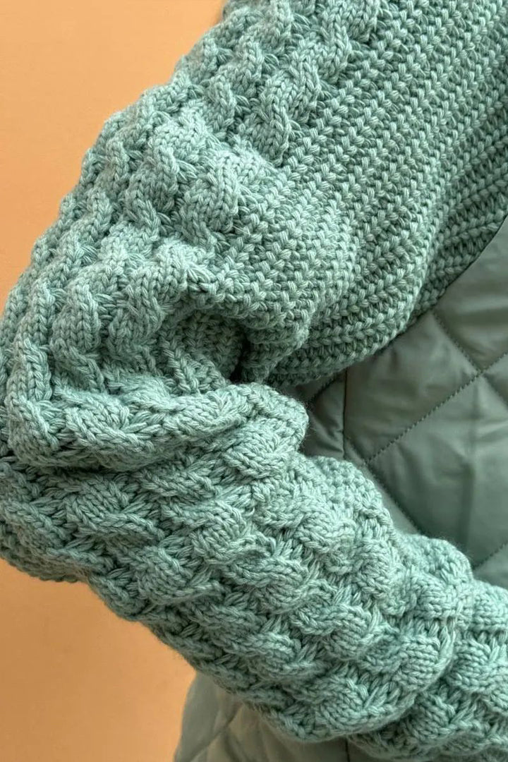 Esmée™ Herfst Gebreide Jas – Stijlvolle Warmte voor Frisse Dagen