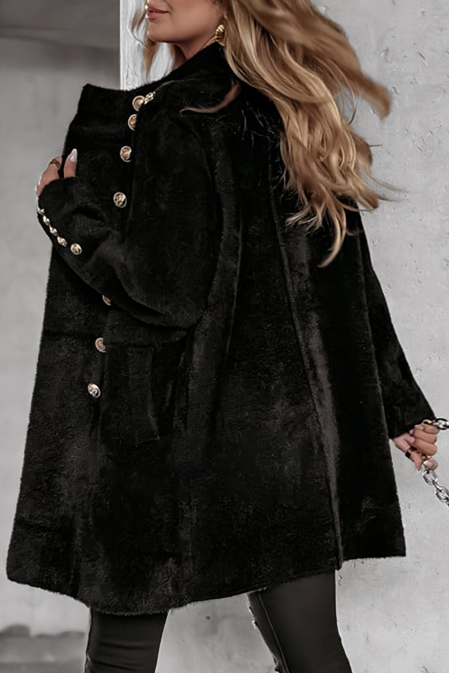 Amara Winter Coat – Elegantie en Warmte in Één Tijdloze Look