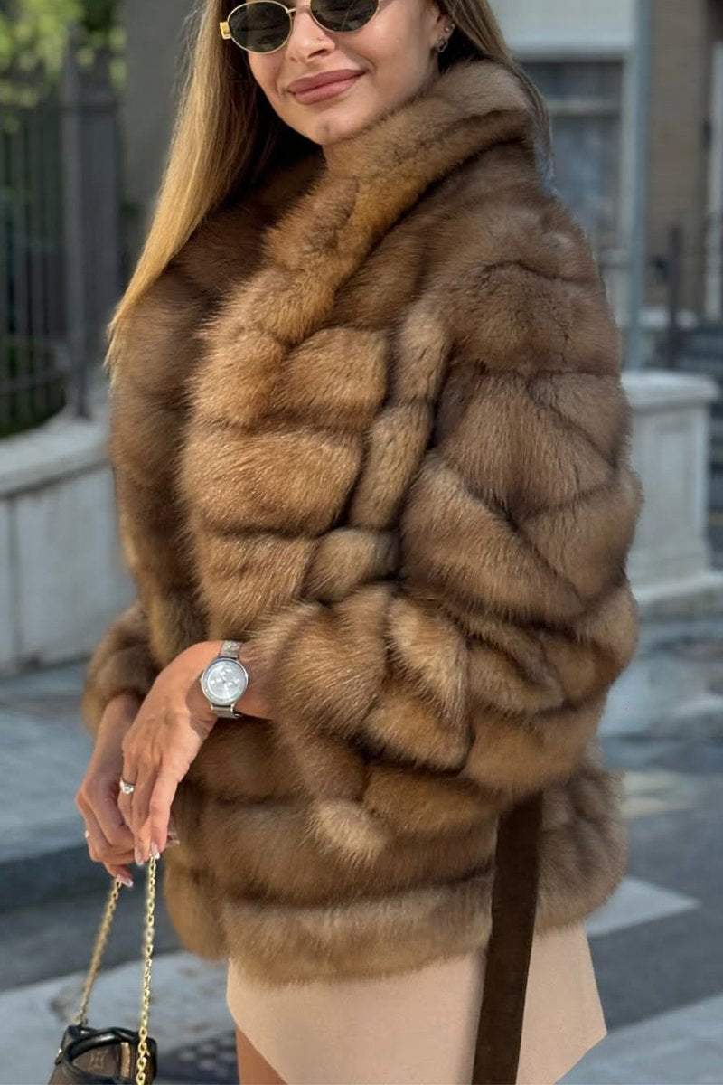 Celina Luxe Winterjas – Stijlvolle Warmte met een Tijdloze Touch