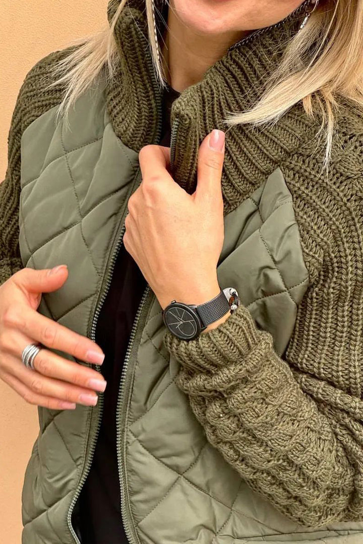 Esmée™ Herfst Gebreide Jas – Stijlvolle Warmte voor Frisse Dagen