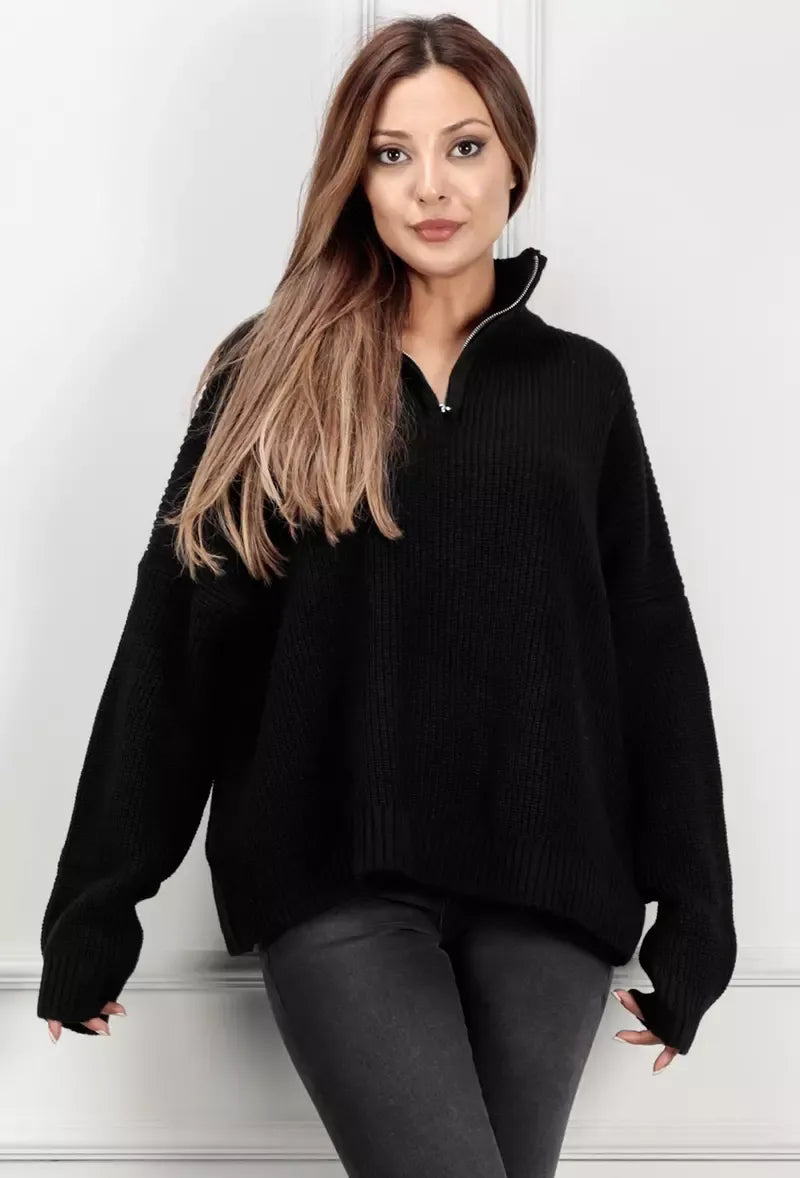Lyvianne Trui – Zwarte Oversized Trui met Ritskraag