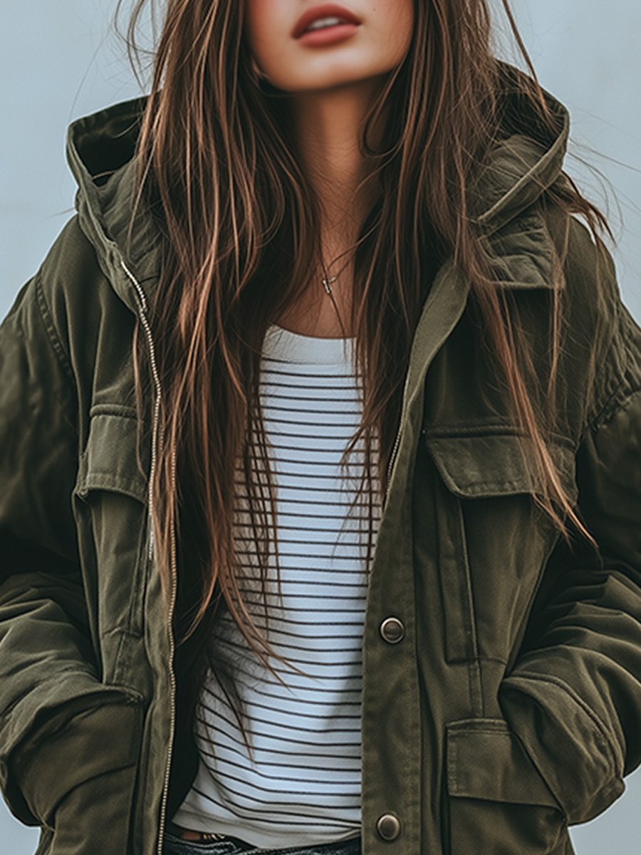 Mathilde Vintage Hooded Jacket – Retro damesjas met winddichte bescherming en praktische details