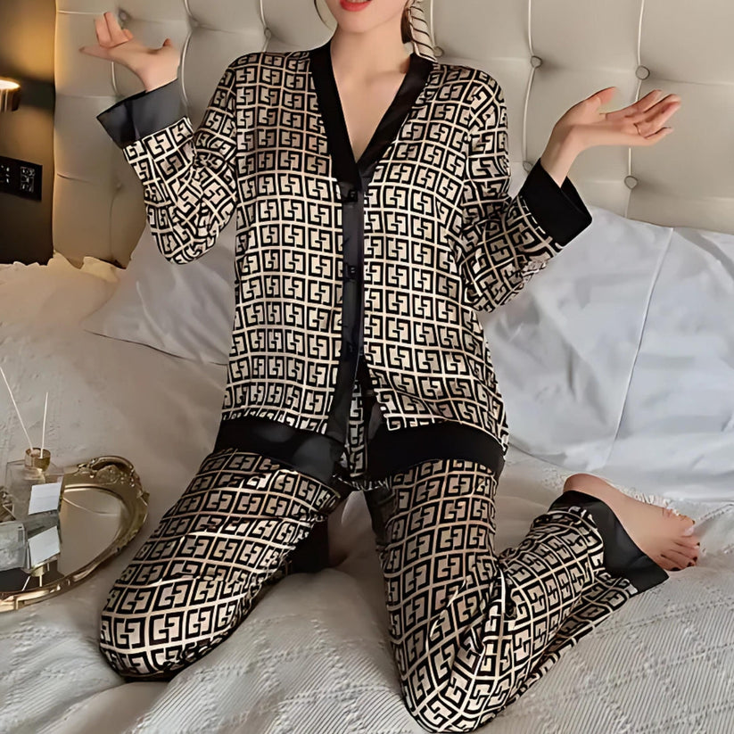 Noveris – Satijnen Pyjama Set voor Dames | Geometrisch Design & Zijdezacht Comfort