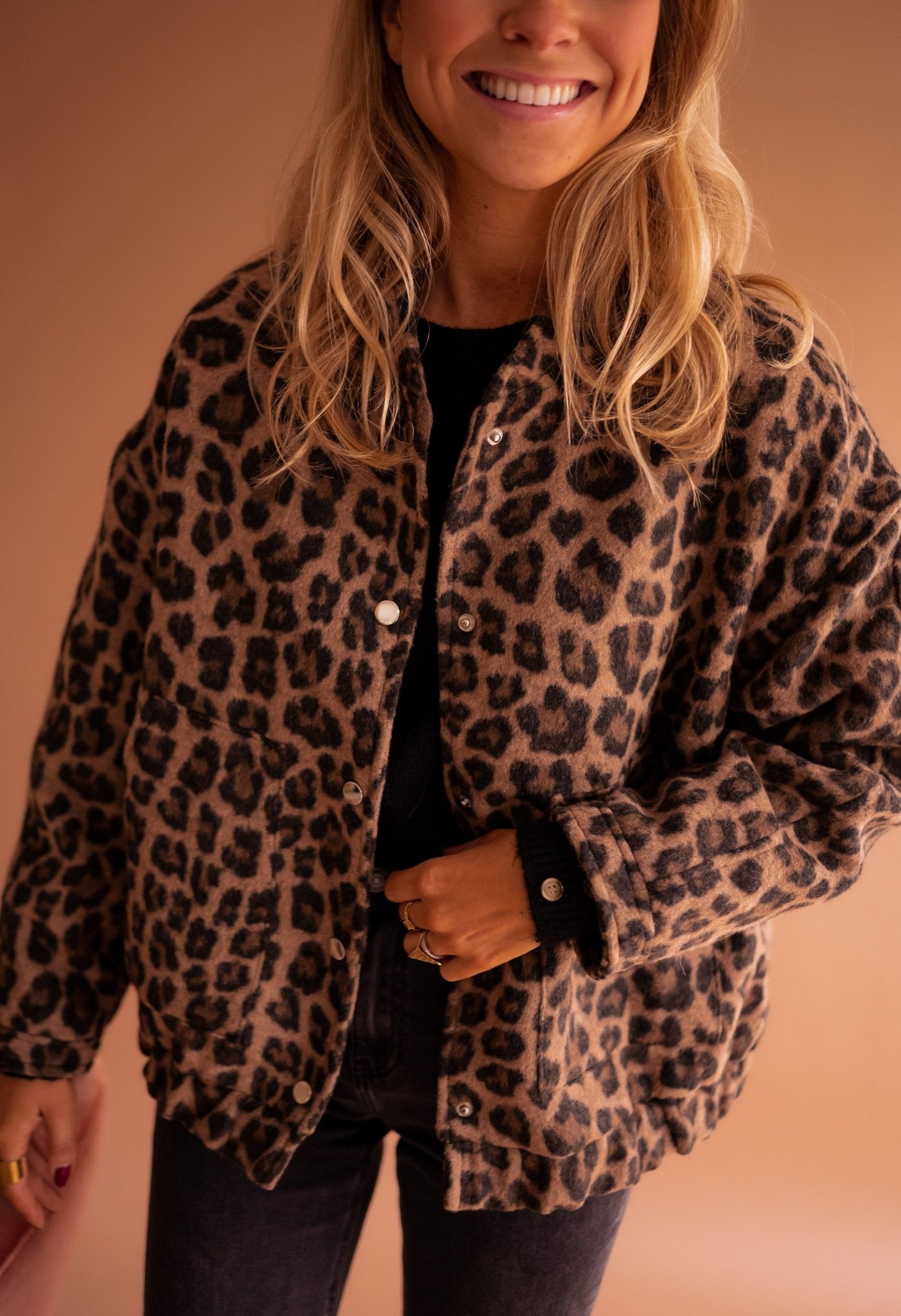 Noor – Trendy Animalprint Jasje met Luxe Voering