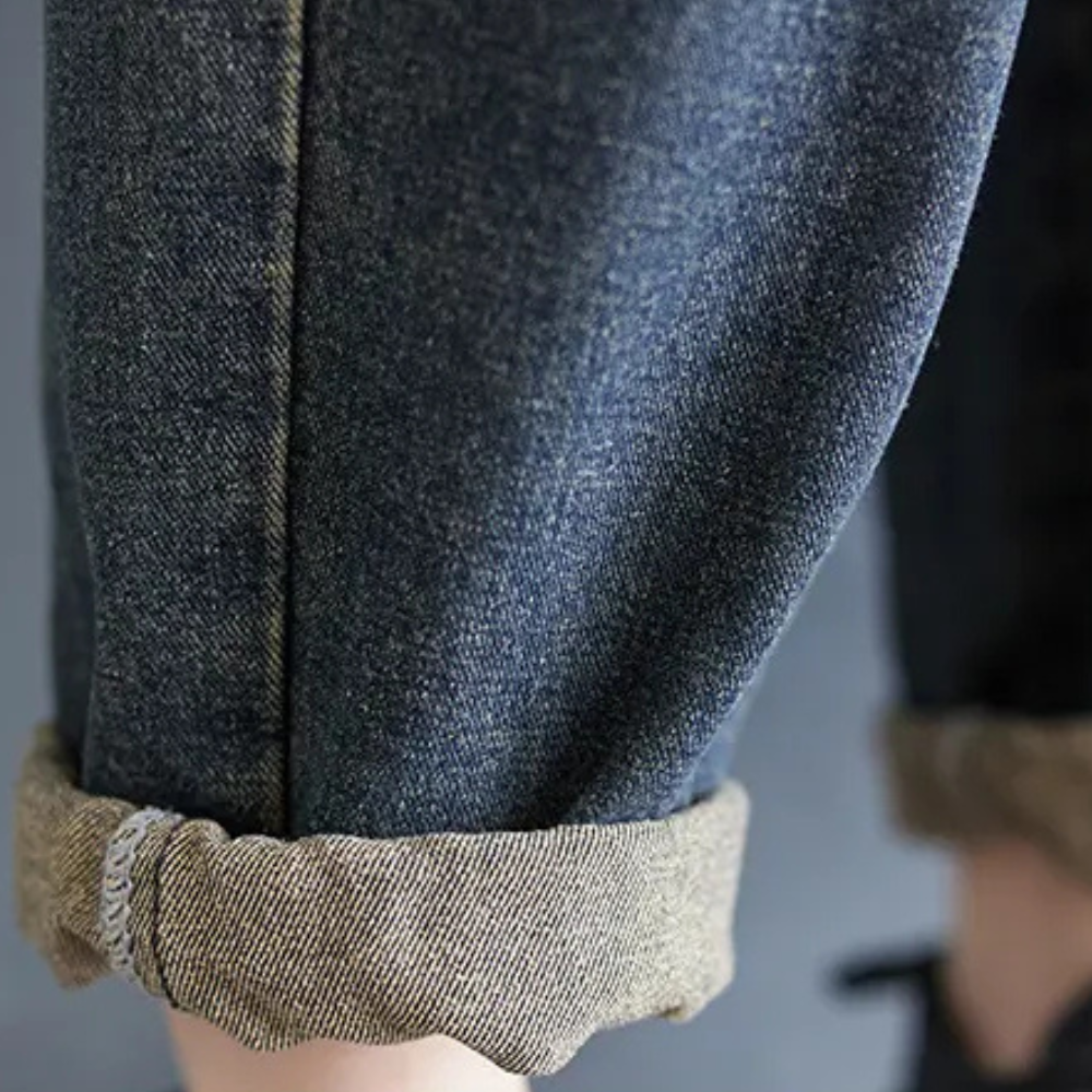 Agatia – Denim Jumpsuit met Verstelbare Banden en Tijdloze Flair