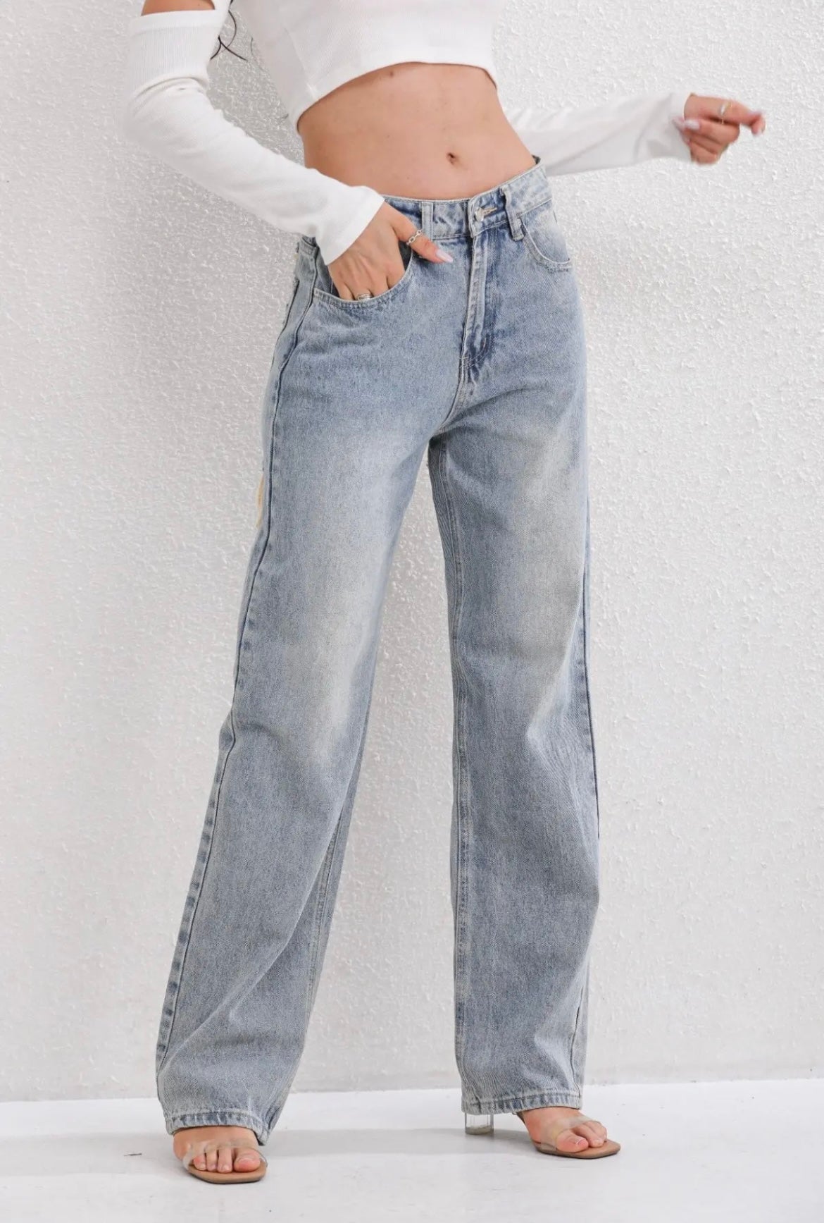 Maivora – Vintage ripped jeans met stoere twist en tijdloze uitstraling